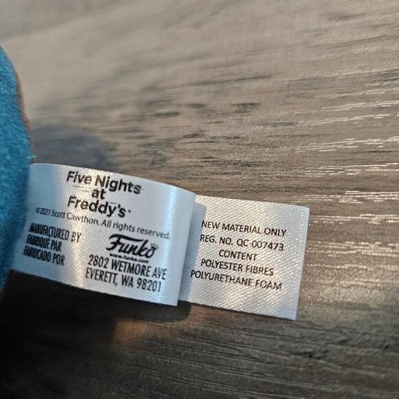 Funko Five Nights At Freddys Captain Foxy Curse Of Dread Bear Plush Pirate Fox - Picture 8 of 9